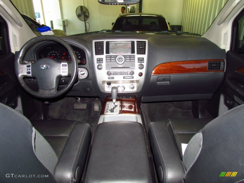2010 Infiniti QX 56 Dashboard Photos