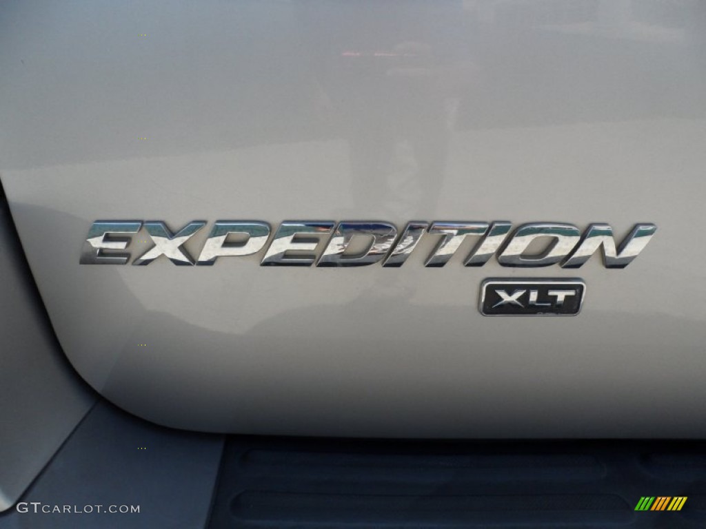 2003 Ford Expedition XLT Marks and Logos Photo #51432210