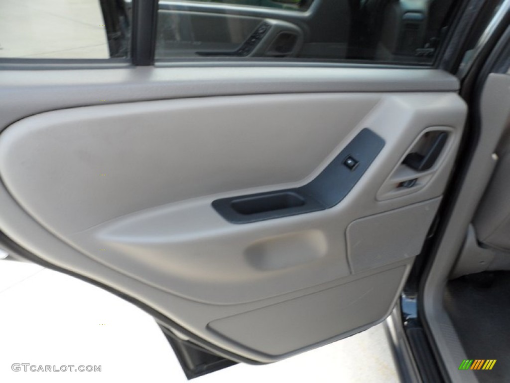 2004 Jeep Grand Cherokee Laredo Taupe Door Panel Photo #51433065