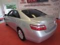Titanium Metallic - Camry XLE Photo No. 6