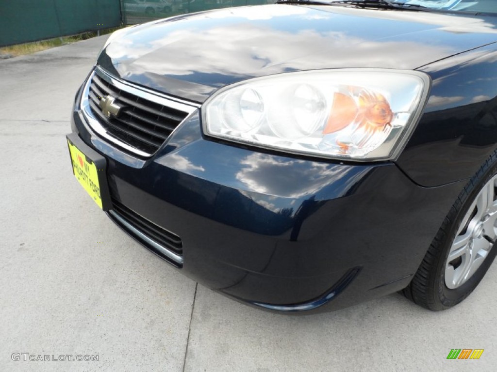 2006 Malibu LS Sedan - Dark Blue Metallic / Titanium Gray photo #12