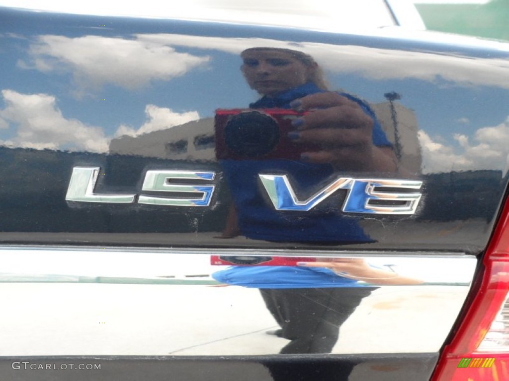 2006 Chevrolet Malibu LS Sedan Marks and Logos Photos