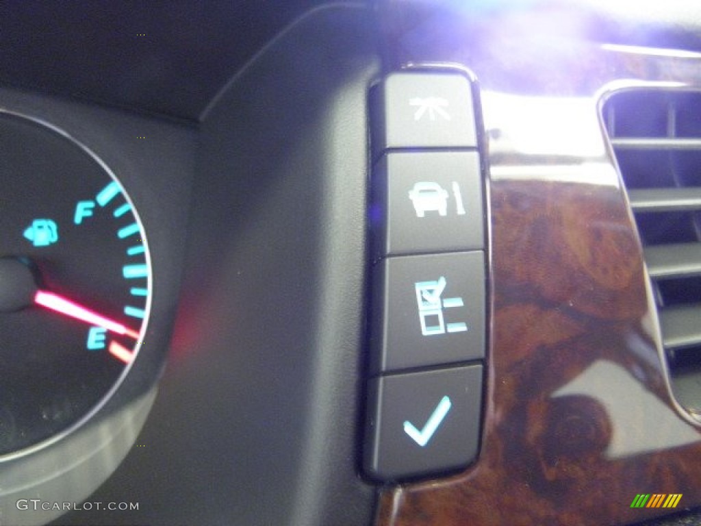 2011 Impala LT - Silver Ice Metallic / Ebony photo #22