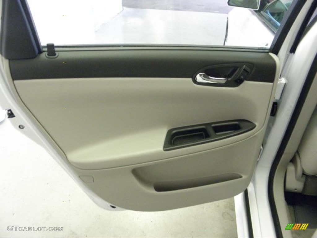 2011 Chevrolet Impala LS Gray Door Panel Photo #51439632