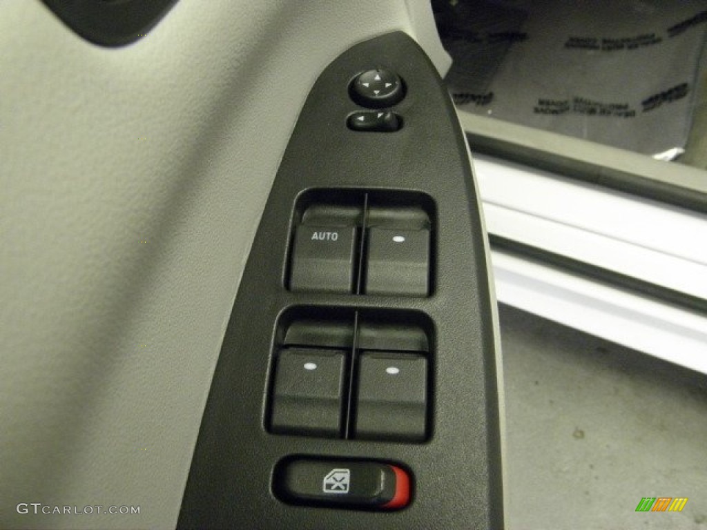 2011 Chevrolet Impala LS Controls Photo #51439677