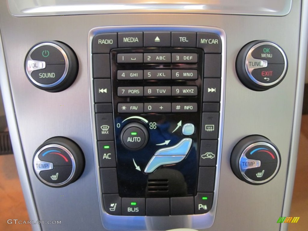 2012 Volvo XC60 3.2 Controls Photo #51440898
