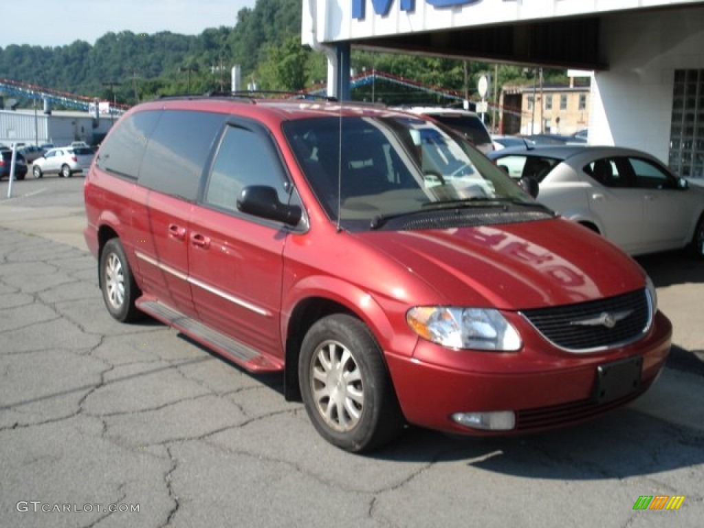 2003 Town & Country LXi - Inferno Red Pearl / Taupe photo #2