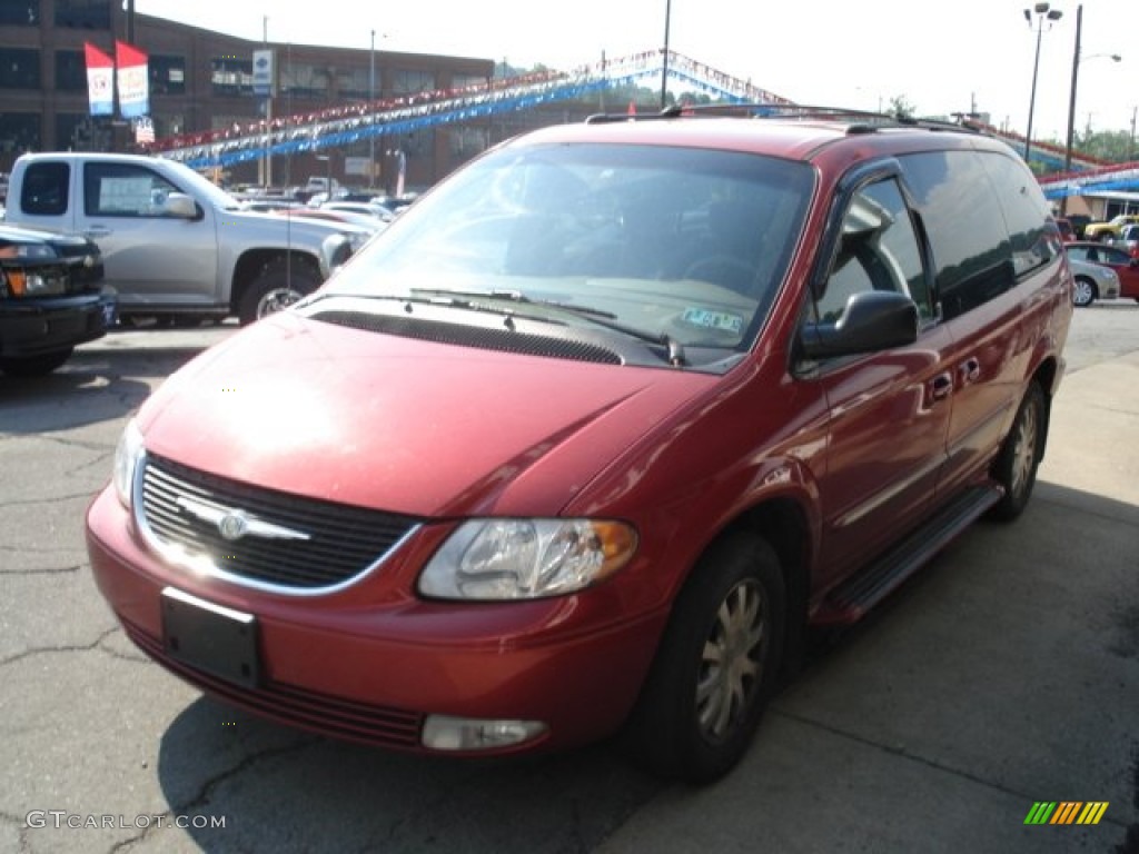 2003 Town & Country LXi - Inferno Red Pearl / Taupe photo #4