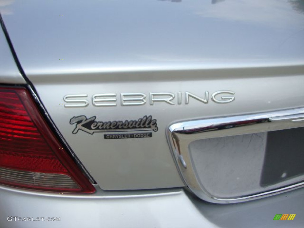 2004 Sebring LX Convertible - Bright Silver Metallic / Dark Slate Gray photo #31