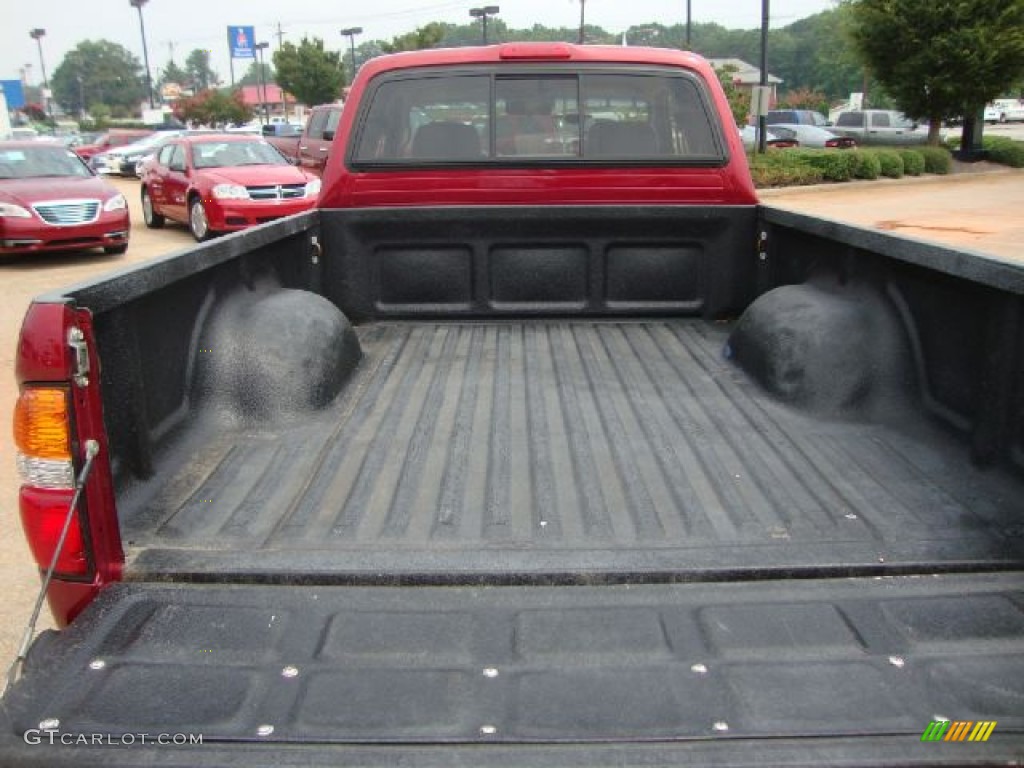 2004 Tacoma V6 Xtracab 4x4 - Impulse Red Pearl / Charcoal photo #13