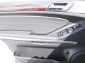 Black - ML 350 4Matic Photo No. 6