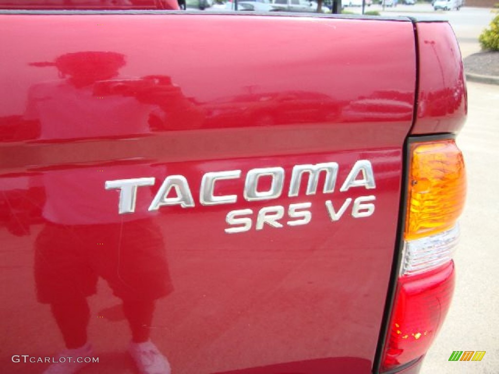 2004 Tacoma V6 Xtracab 4x4 - Impulse Red Pearl / Charcoal photo #30