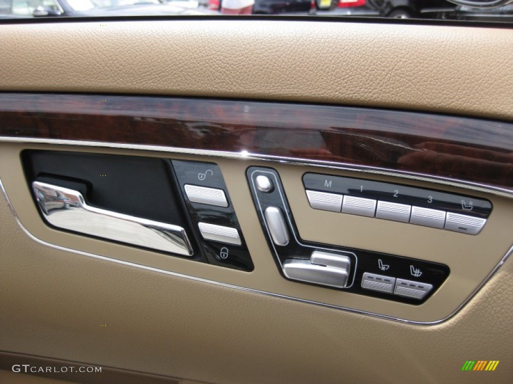 2009 Mercedes-Benz S 550 Sedan Controls Photo #51449775