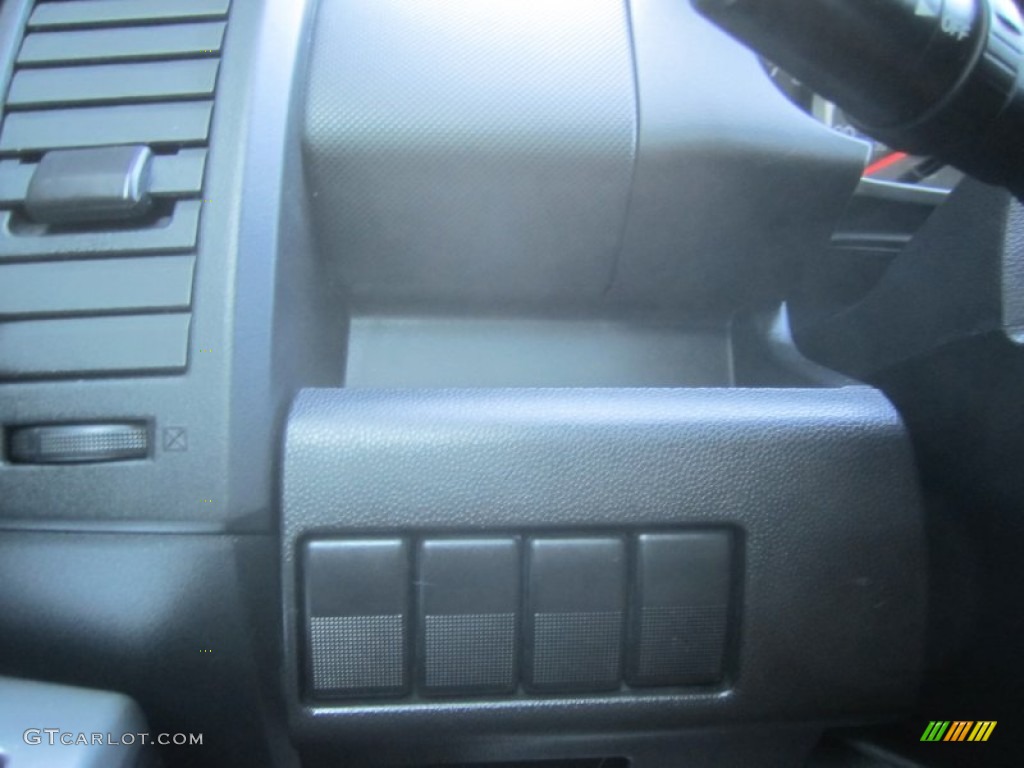 2006 MAZDA5 Touring - Whitewater Pearl / Black photo #23