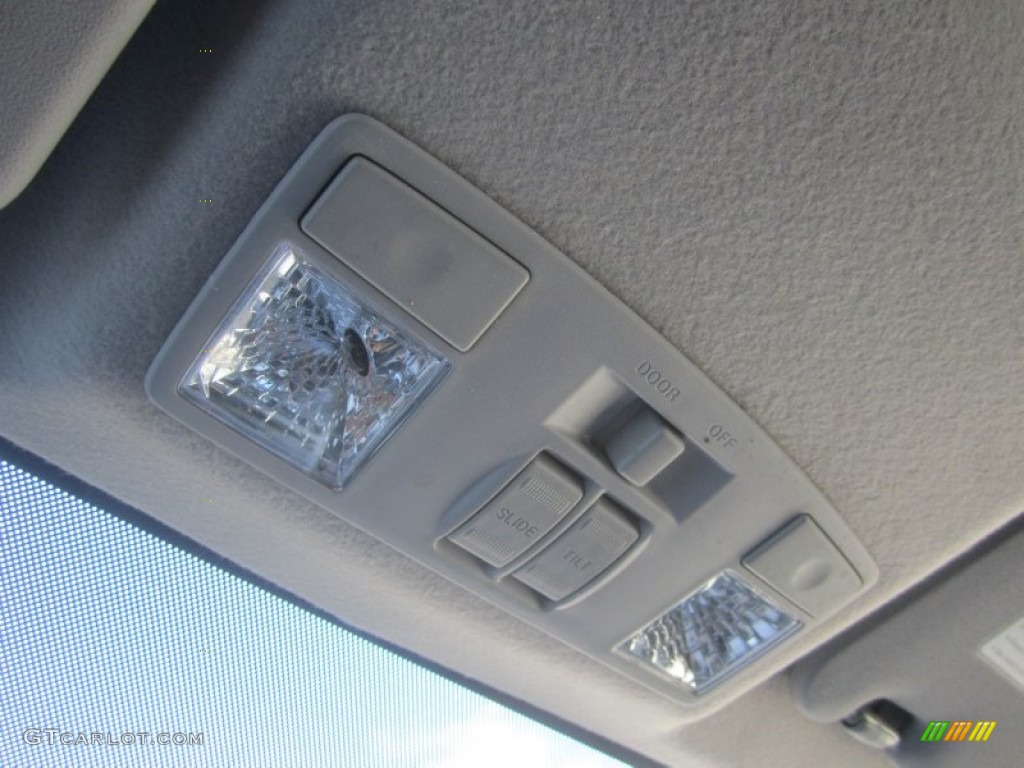 2006 MAZDA5 Touring - Whitewater Pearl / Black photo #29