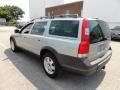 2004 Crystal Green Metallic Volvo XC70 AWD  photo #10