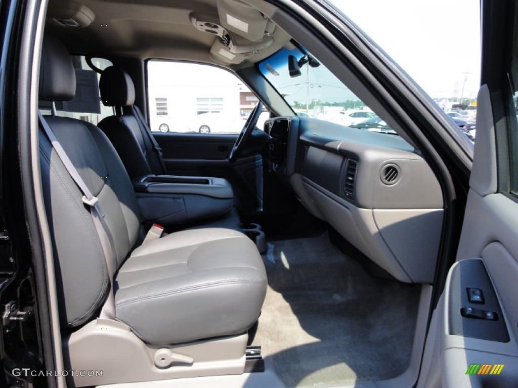 2004 Tahoe LS 4x4 - Black / Gray/Dark Charcoal photo #20