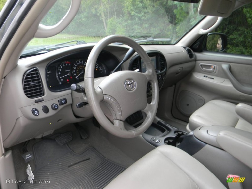 2007 Sequoia SR5 - Timberland Mica / Taupe photo #17