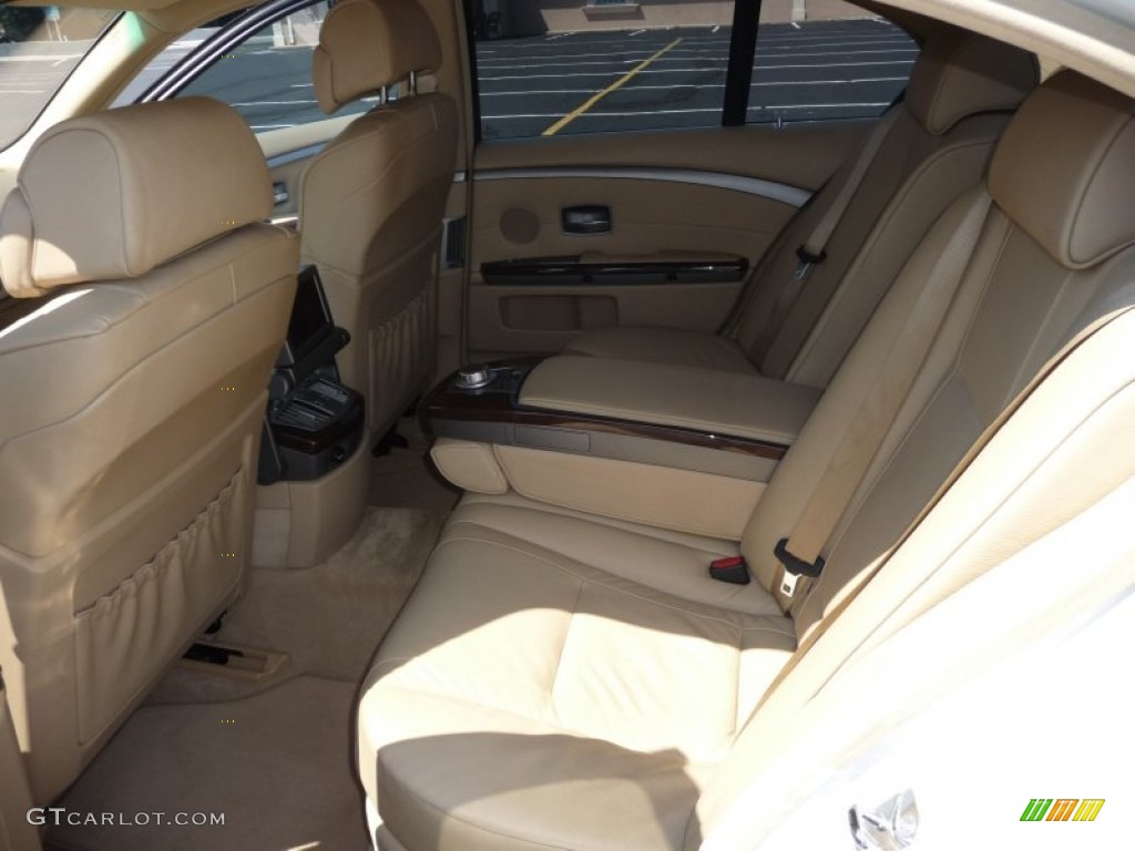2006 7 Series 750i Sedan - Alpine White / Dark Beige/Beige III photo #10