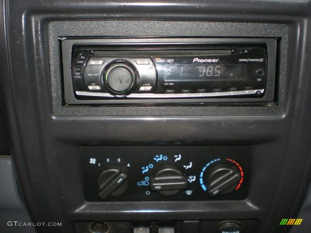 1998 Jeep Cherokee Sport 4x4 Controls Photos