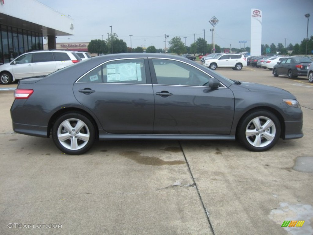 2011 Camry SE - Magnetic Gray Metallic / Dark Charcoal photo #8