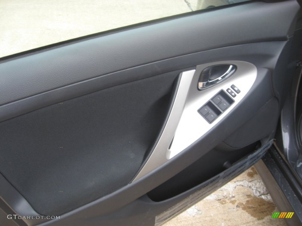 2011 Camry SE - Magnetic Gray Metallic / Dark Charcoal photo #12
