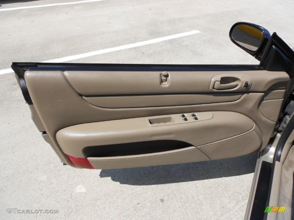 2003 Chrysler Sebring LXi Convertible Sandstone Door Panel Photo #51462702