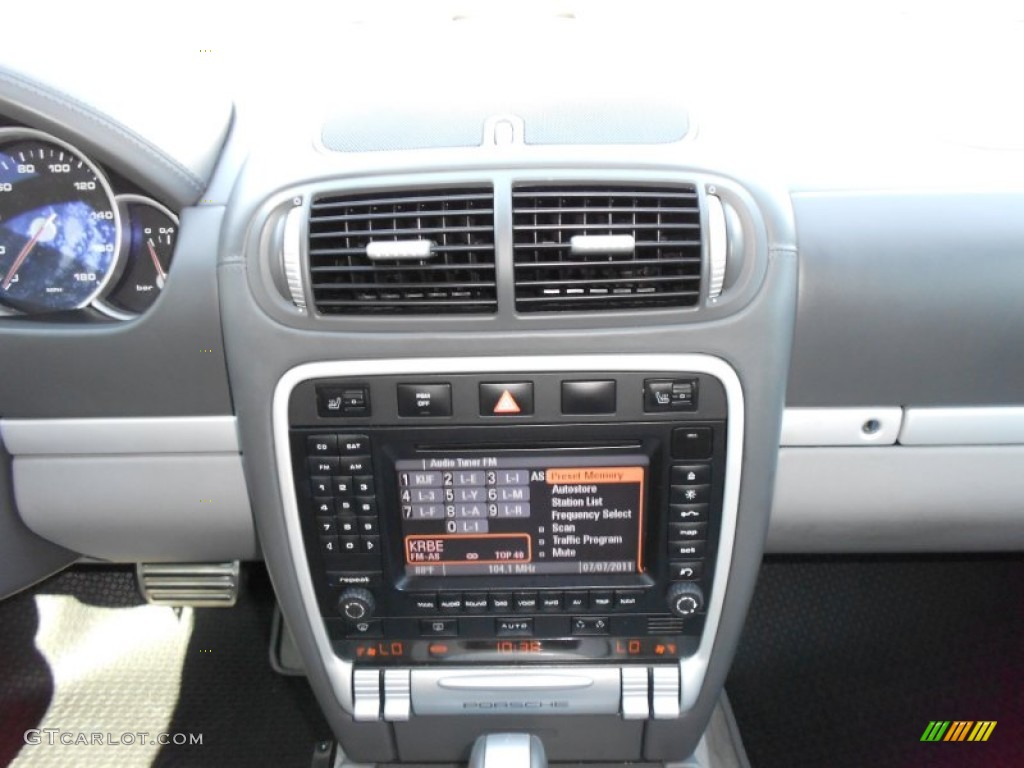 2005 Porsche Cayenne Turbo Controls Photo #51463265