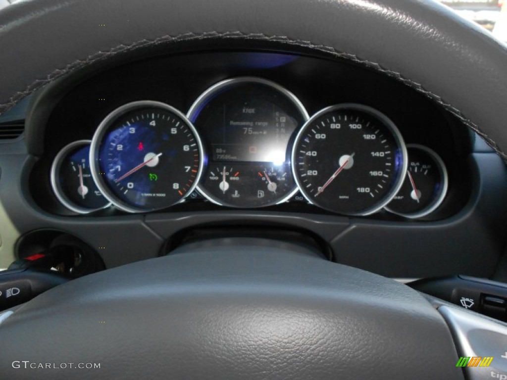 2005 Porsche Cayenne Turbo Gauges Photo #51463329