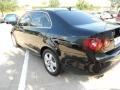 Black Uni - Jetta SE Sedan Photo No. 5
