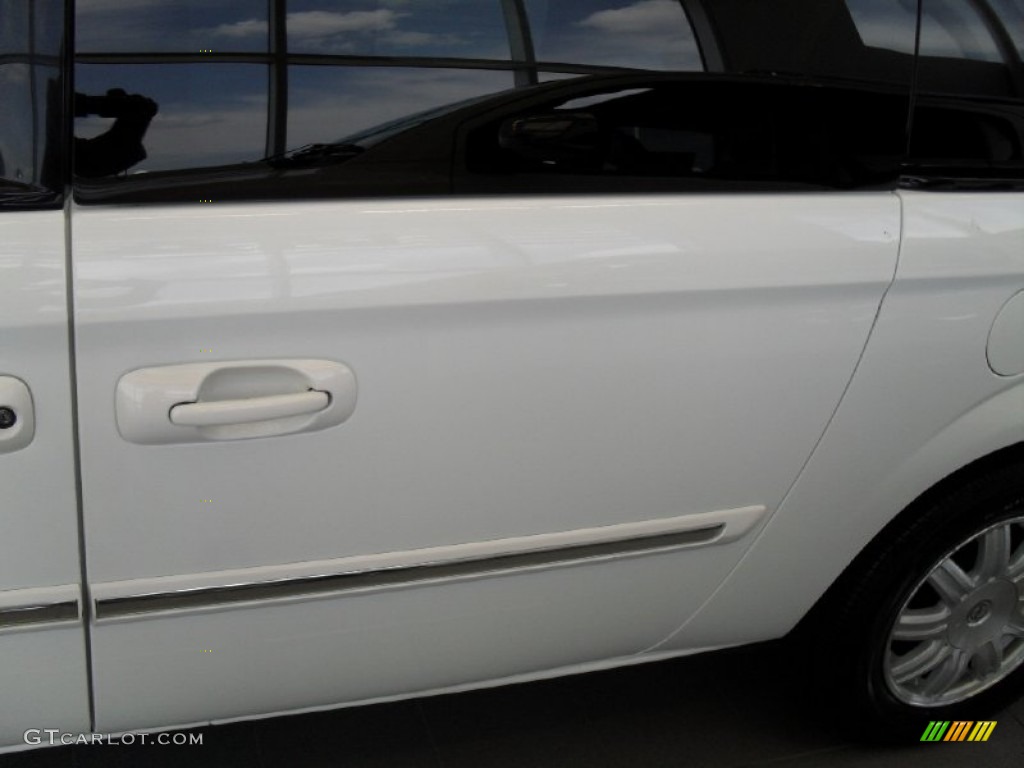 2007 Town & Country Touring - Cool Vanilla White / Medium Slate Gray photo #4