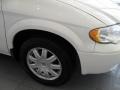 2007 Cool Vanilla White Chrysler Town & Country Touring  photo #10