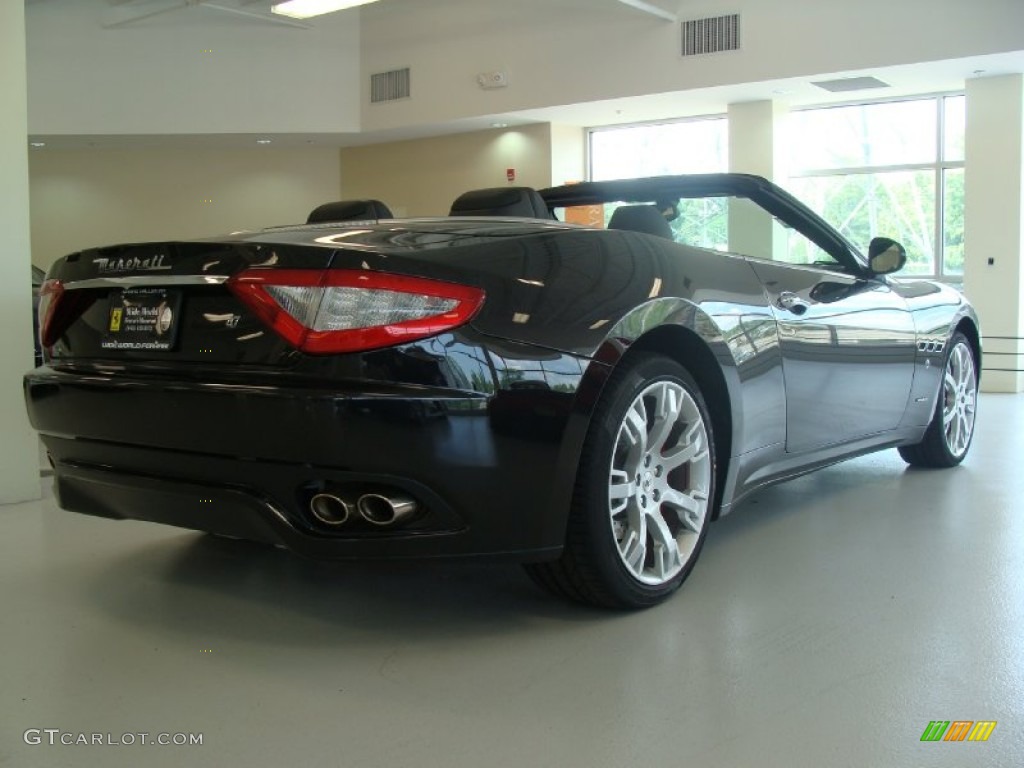 Nero (Black) 2011 Maserati GranTurismo Convertible GranCabrio Exterior Photo #51465075