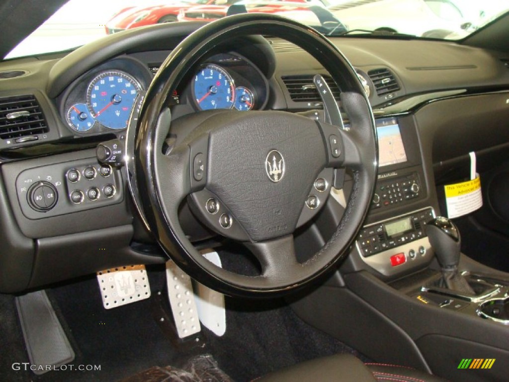 2011 Maserati GranTurismo Convertible GranCabrio Nero Steering Wheel Photo #51465345