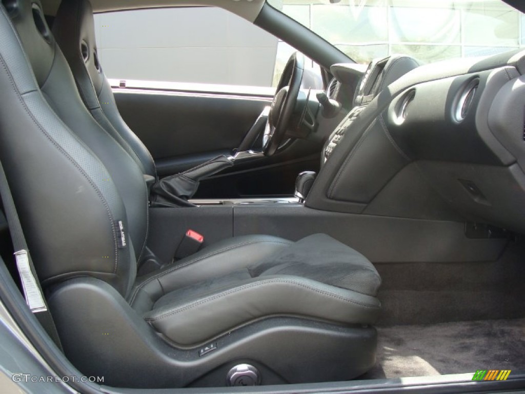 Black Interior 2010 Nissan GT-R Premium Photo #51465789