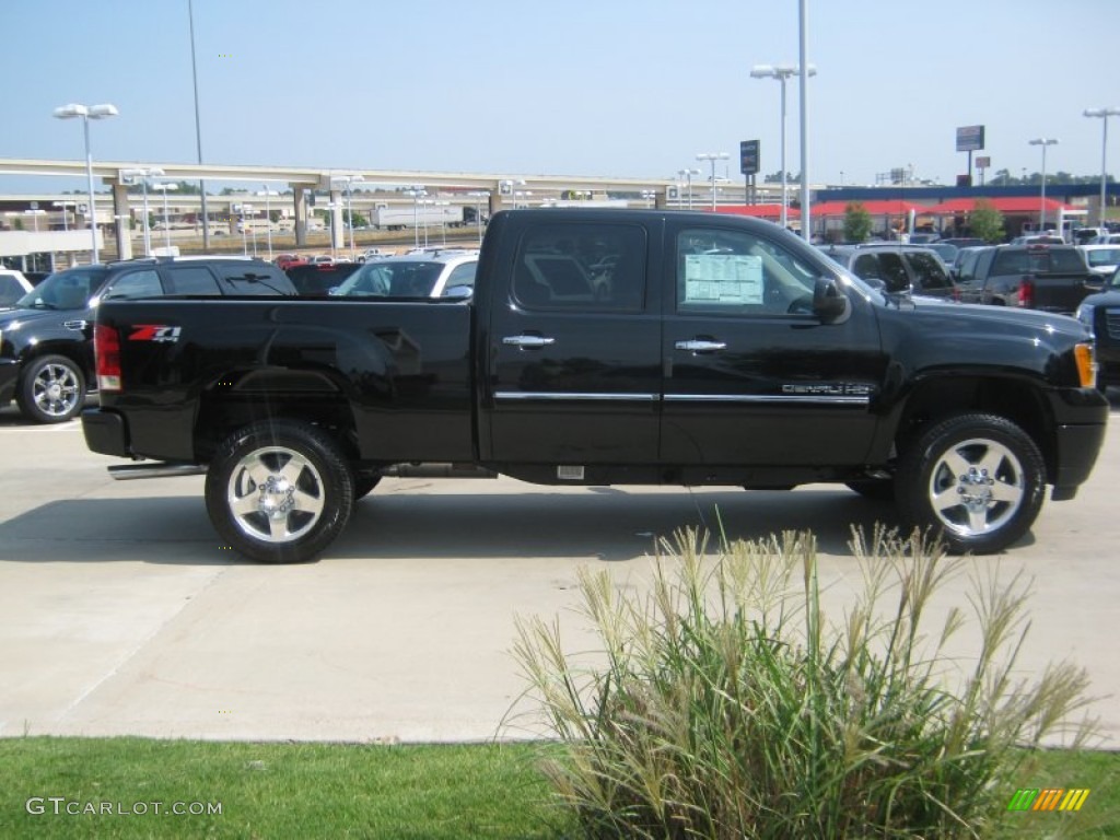Onyx Black 2011 GMC Sierra 2500HD Denali Crew Cab 4x4 Exterior Photo #51466317