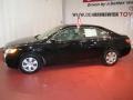 Black - Camry LE Photo No. 3