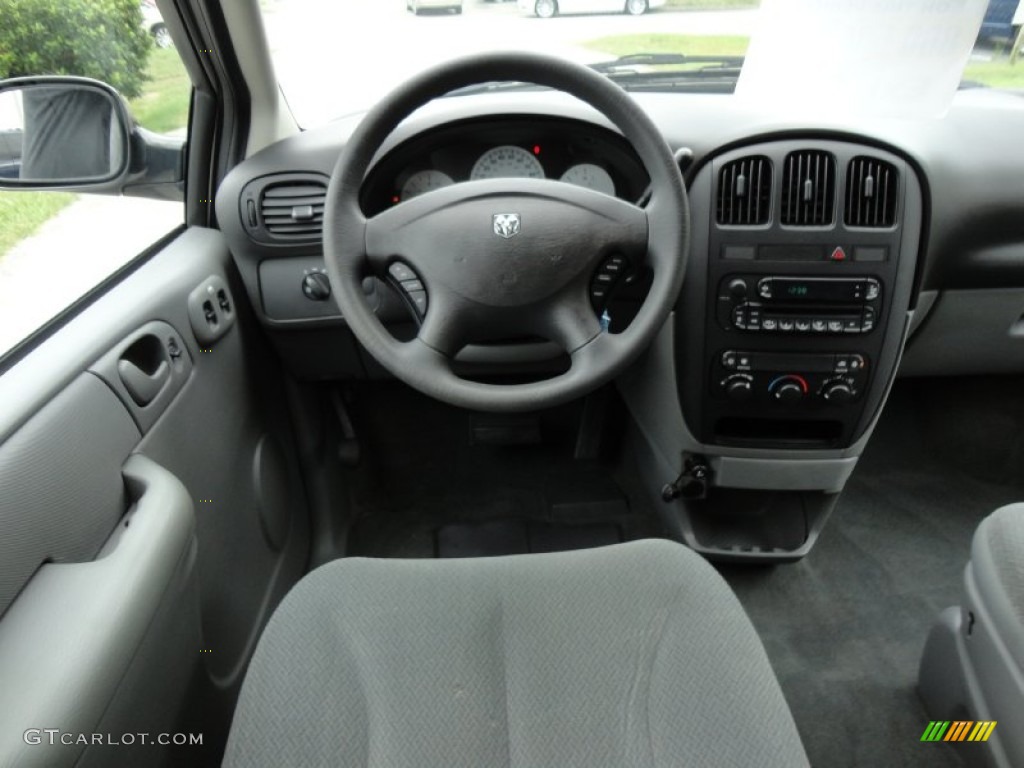 2005 Dodge Caravan SE Medium Slate Gray Dashboard Photo #51476229