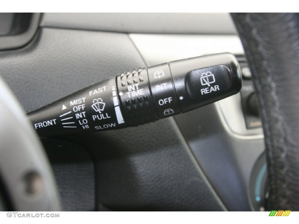 2003 Mitsubishi Lancer Evolution VIII Controls Photo #51476775