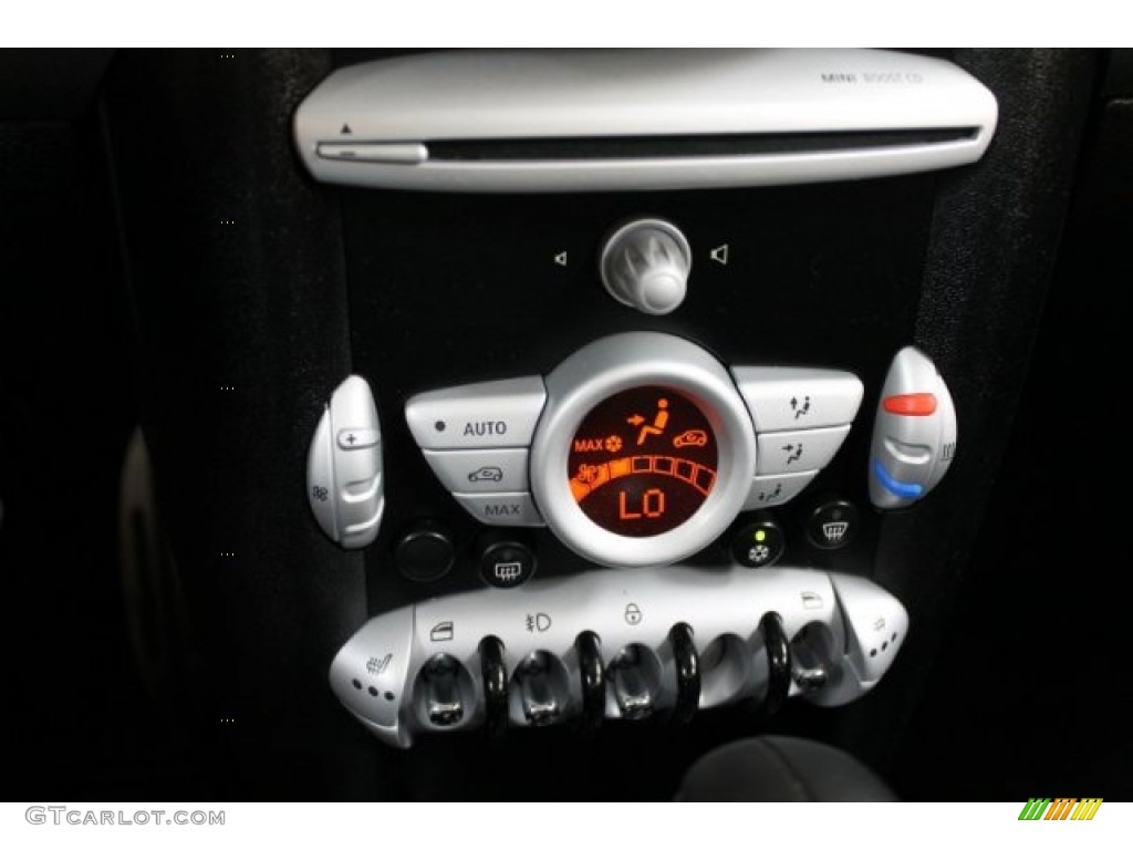 2010 Mini Cooper S Hardtop Controls Photo #51478113