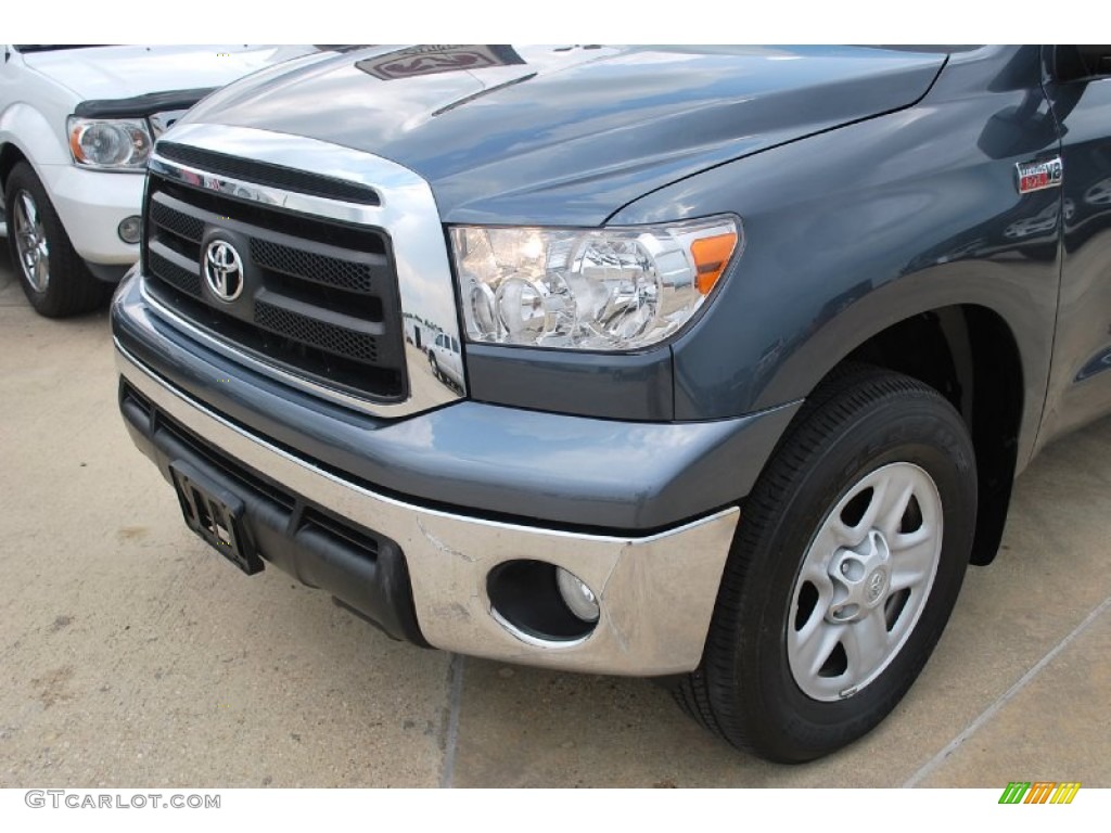 2010 Tundra SR5 Double Cab 4x4 - Slate Gray Metallic / Graphite Gray photo #13