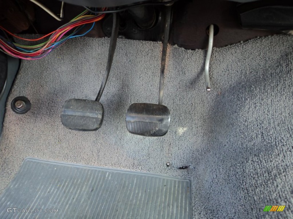 1958 Chevrolet Biscayne 2 Door Coupe Controls Photo #51480598