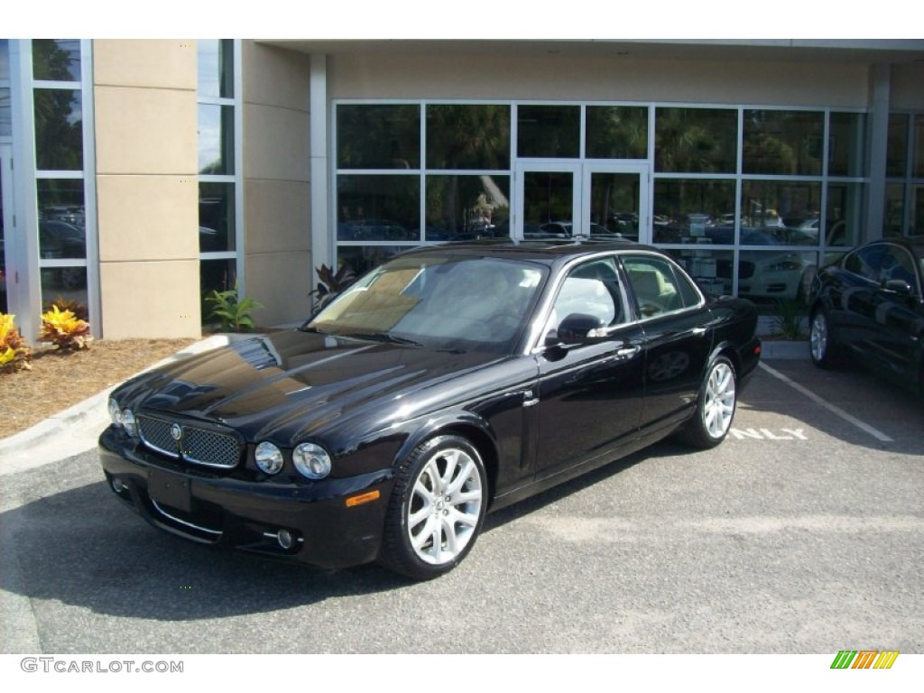 2008 XJ XJ8 - Ebony Black / Champagne/Charcoal photo #2