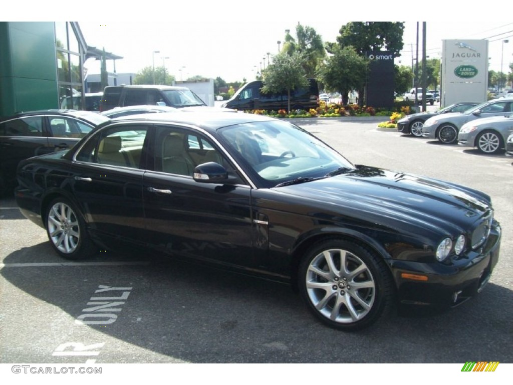 2008 XJ XJ8 - Ebony Black / Champagne/Charcoal photo #4