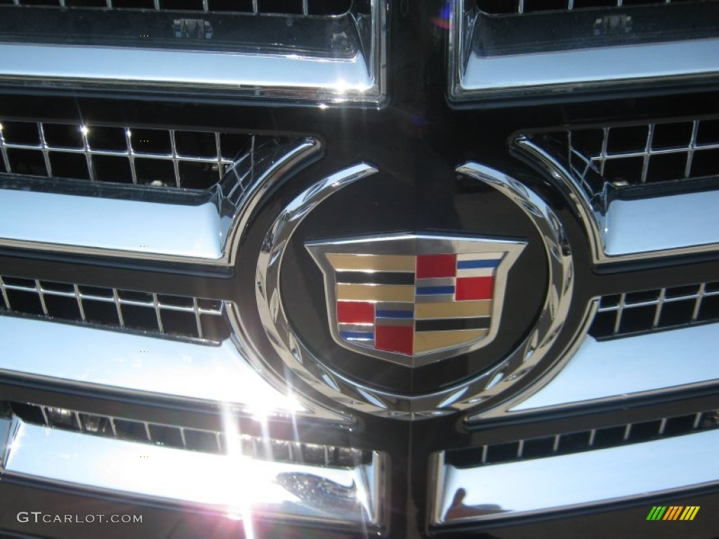 2011 Cadillac Escalade AWD Marks and Logos Photos