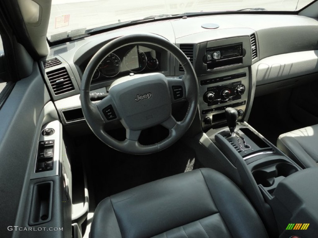 2007 Grand Cherokee Laredo 4x4 - Jeep Green Metallic / Medium Slate Gray photo #12