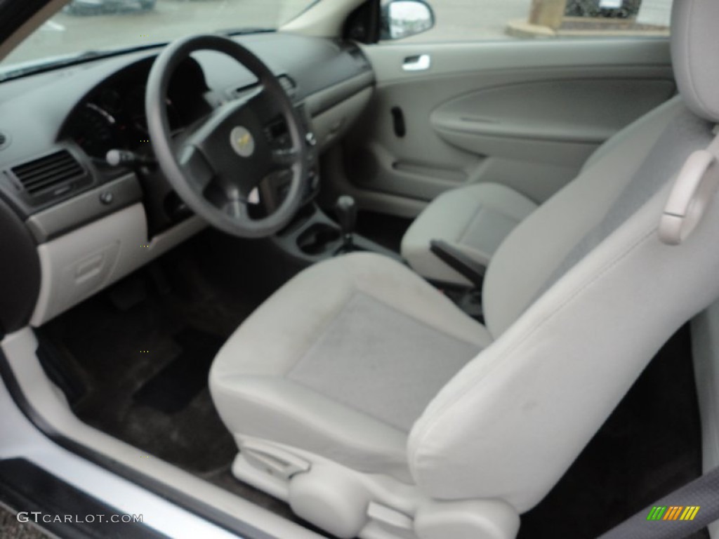 2005 Cobalt Coupe - Ultra Silver Metallic / Gray photo #8