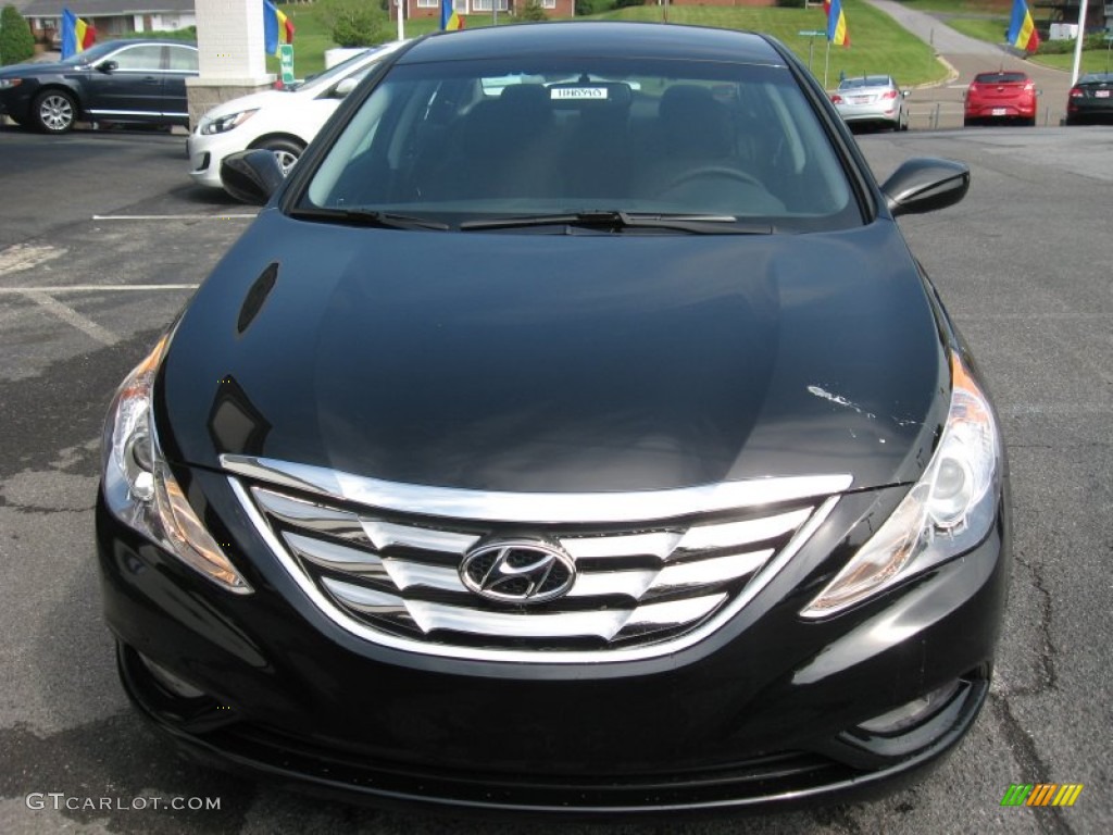 2011 Sonata SE 2.0T - Midnight Black / Black photo #3