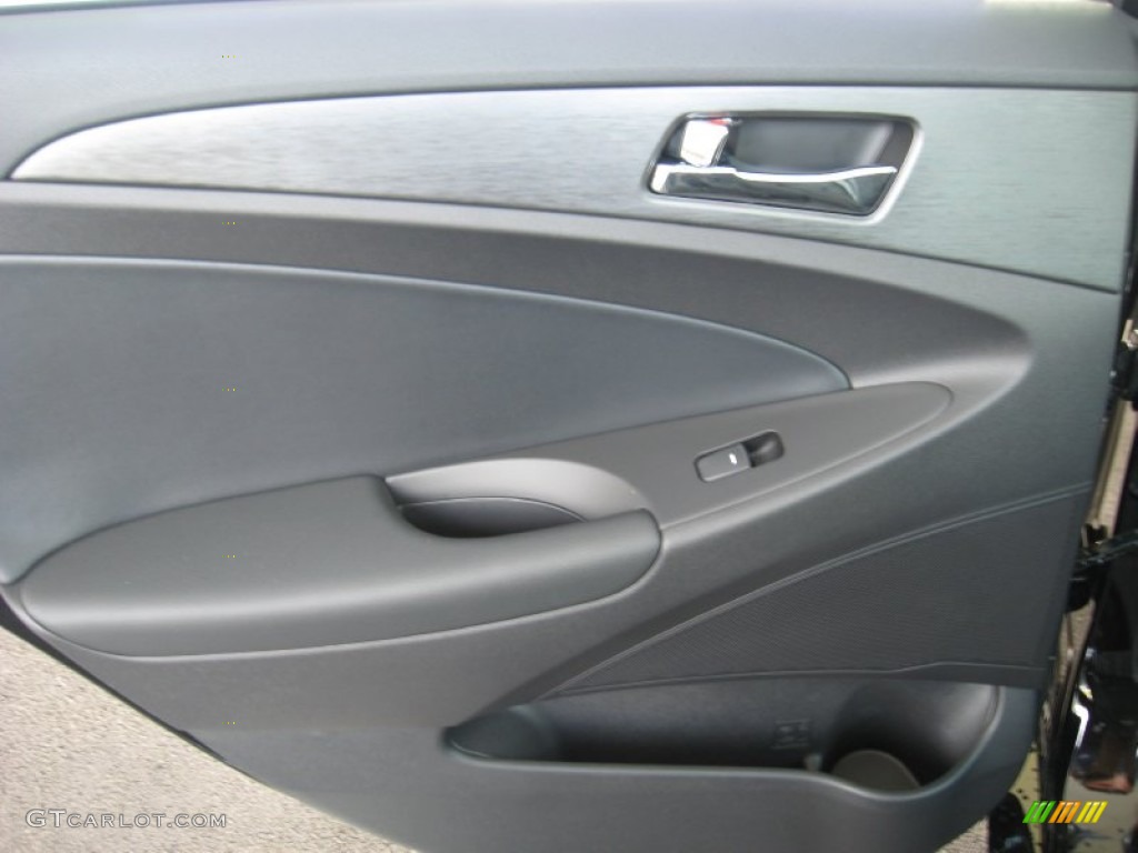 2011 Sonata SE 2.0T - Midnight Black / Black photo #18