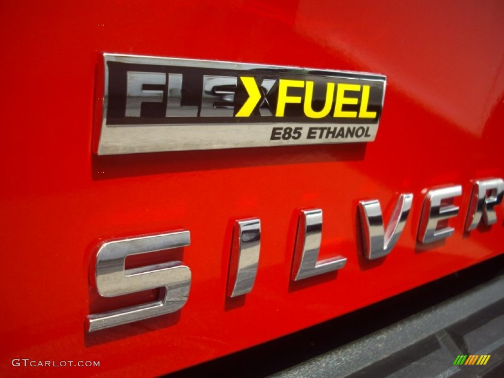 2009 Silverado 1500 LT Extended Cab 4x4 - Victory Red / Light Titanium photo #9